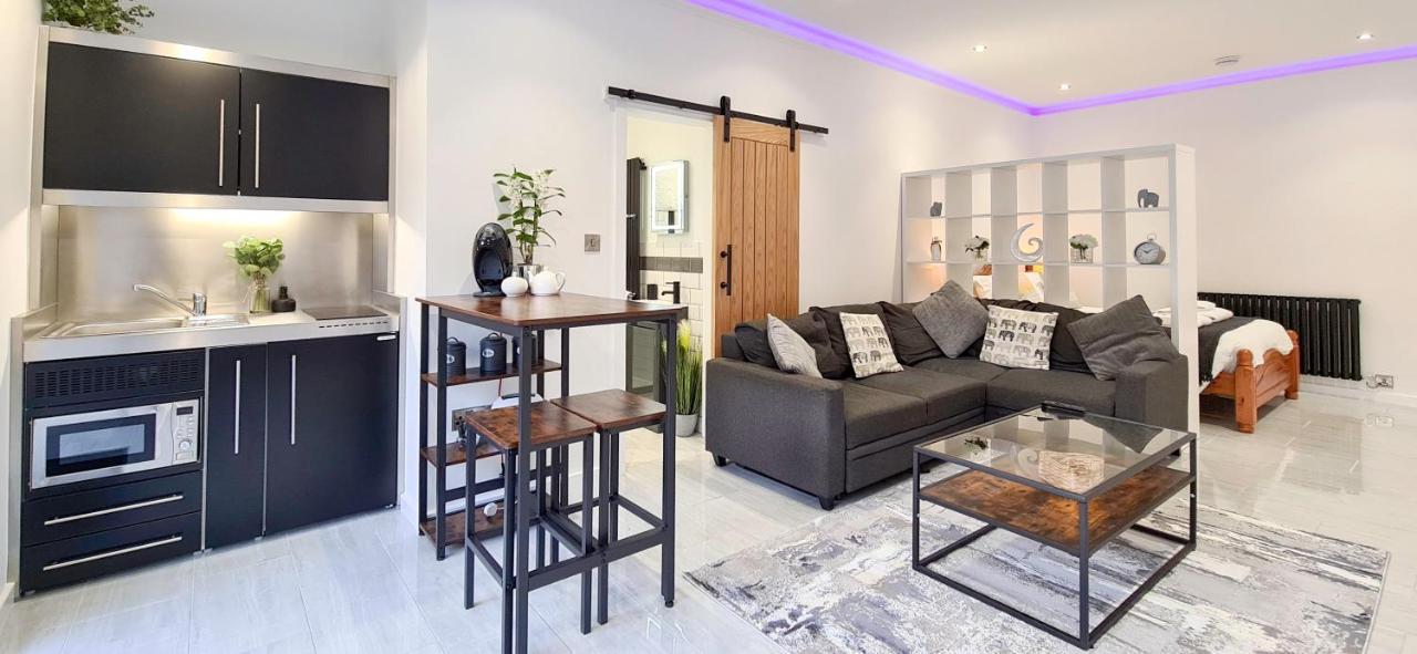 The Studio, Luxury Modern Apartment In The South Hams, Stunning Walks On The Doorstep, A 20 Minute Drive To The Beautiful Sandy Beaches, Quiet Courtyard Setting, Shops, Bars And Restaurants A Short Walk Away! Ivybridge Exterior foto